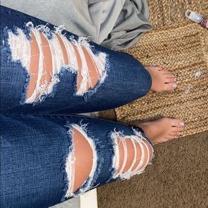 American eagle ripped jeans